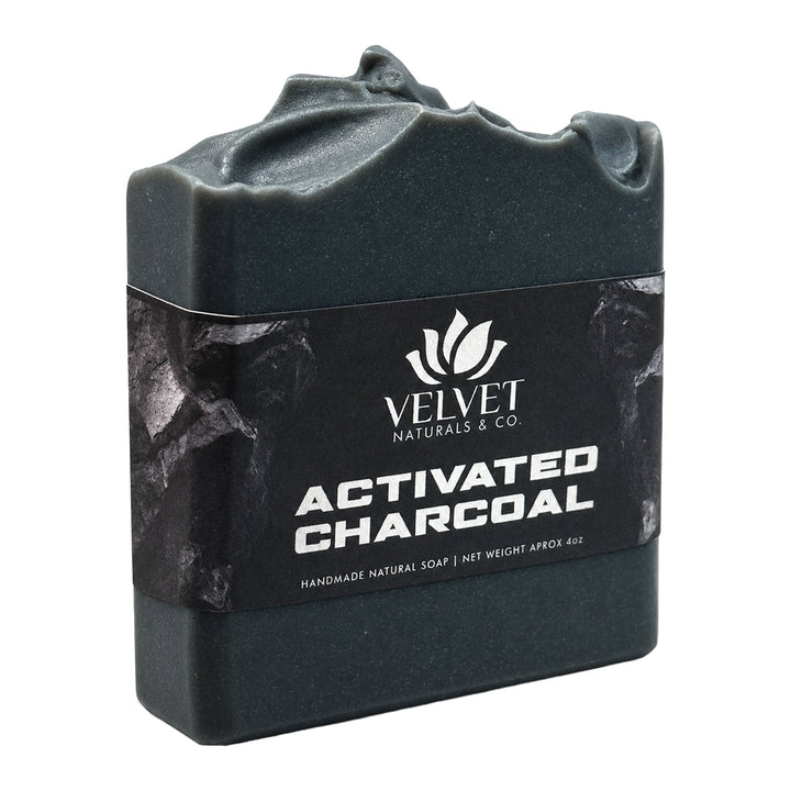Jabón artesanal Activated Charcoal con carbón activado hecho en Puerto Rico