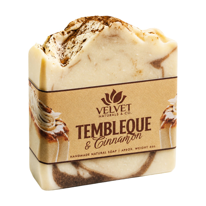 Jabón artesanal Tembleque con aroma dulce y especiado hecho en Puerto Rico
