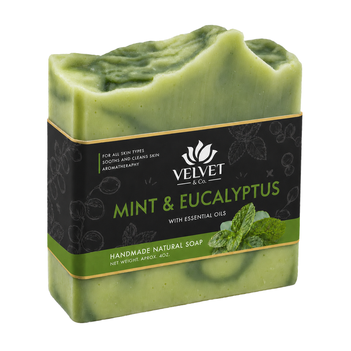 Jabon artesanal Mint y Eucalyptus de Velvet y Co. con aceites esenciales, fondo transparente